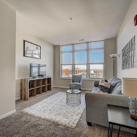 インディアナポリスFrontdesk 707 North Apts Downtown Indyアパートメント エクステリア 写真